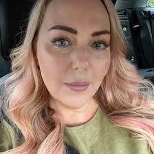 Naomi Roach (roachy_family)