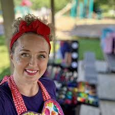 Michelle Theobald's Instagram, Twitter & Facebook