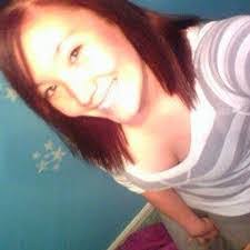 Ashley Hinker's Instagram, Twitter & Facebook