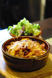 Tartiflette Au Fromage A Raclette Recette En 2020 Tartiflette Recette Tartiflette Cuisine