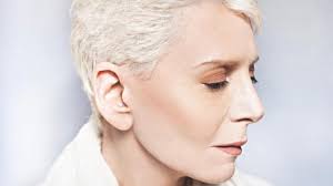 Ο κωνσταντίνος μπογδάνος ανακοίνωσε ότι σταματάει από την πλευρά του η δικαστική του διαμάχη με την έλενα ακρίτα﻿, όταν έμαθε, όπως ανέφερε, ότι η γνωστή δημοσιογράφος πάσχει από κατάθλιψη. H Elena Akrita O Fisk Ta Nea Kai H Dhmosiografia Toy Peripoy