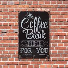 Untuk memperkuat kesan desain cafe kopi sederhana bertemakan vintage, kamu dapat menambahkan sentuhan ornamen berupa jam dinding kayu. Jual Gantungan Topi Hiasan Dinding Cafe Coffee Break Time Dekorasi Dapur Kab Malang C45 Channel Tokopedia