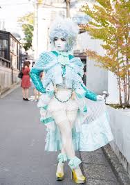 Weird Japanese Trends Too Crazy For Existing Japan Fashion Street Tokyo Fashion Japanese Trends
