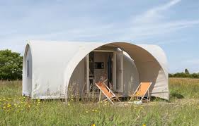 Luxuriöse glamping urlaube in deutschland möchten sie gerne einmal im eigenen land campen, haben aber keine lust alle utensi l ien mitzunehmen ? Glamping Luxus Camping Top Unterkunfte 2020 Mydays