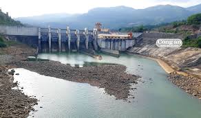 Thủy điện thiếu nước ngay trong mùa mưa