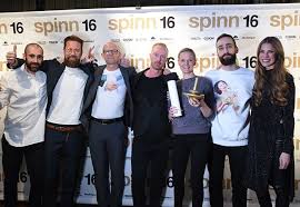 Abby Priest vinner guld i kategorin Årets business to business i Spinn 2016 