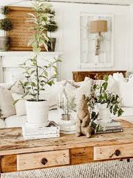 10 Ways To Style A Coffee Table In 2020 Decor Fresh Farmhouse Living Room Trends