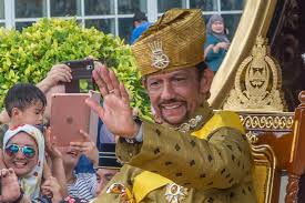The sultan of brunei is the head of state and absolute monarch of brunei.he is also head of government in his capacity as prime minister. The Sultan Of Brunei S Net Worth And Extreme Spending Lovemoney Com