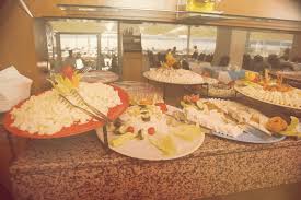 Sambil menunggu berbuka puasa dan menikmati menu makanan di beberapa. Buffet Ramadhan 2021 Di Hotel Selangor Kl Shah Alam Putrajaya