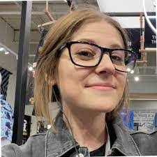 Ryane Bernstiel's Instagram, Twitter & Facebook