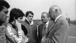 Born 4 july 1928) is an italian former football player who played his entire 15 season career at juventus between 1946 and 1961, winning five serie a titles and two coppa italia titles. Xpeozrjjqoldnm