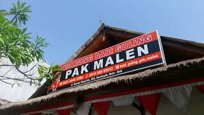 Lokasi warung pak malen menempati sebuah bangunan khas rumah makan bali. ä¸æƒ³å›žå®¶ åªæƒ³å³‡é‡Œ
