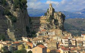 Gemelli molise, chi è il finanziere svizzero candidato all'acquisto. Hotels In Molise Buchen Sie Ihren Aufenthalt In Einem Hotel In Molise