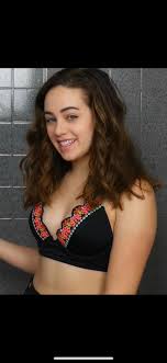 Atomic kitten feels so good so hot. So Hot Mary Mouser