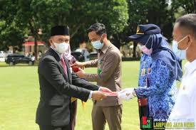 Check spelling or type a new query. Penyerahan Petikan Sk Perubahan Status Cpns Menjadi Pns Serta Pengambilan Sumpah Jabatan Pengangkatan Pppk Sekaligus Rolling 4 Orang Pejabat Struktural Eselon Ii Dan Eselon Iii Pemkab Lambar Lampung Jaya News