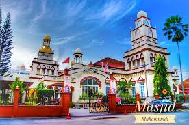 Temuramah bersama pak hussain dan merupakan saksi utama semasa tentera jepun memasuki kota bharu.(kisah benar) apa yang menyedihkan pak hussain adalah. 4 Masjid Cantik Di Sekitar Kota Bharu Bagi Mengaut Pahala 10 Malam Terakhir Ramadhan