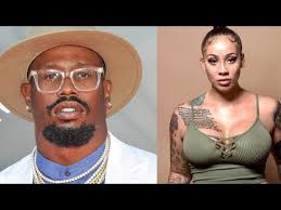 Von Miller & GF Get NASTY In The Back Of An UBER!