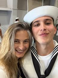 Are there any pictures or videos of ship 12 div 905?