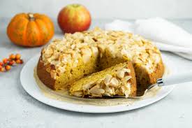 Nicht immer müssen wir uns zwischen ihnen entscheiden. Saftiger Kurbiskuchen Mit Apfelstuckchen Histaminarm Laktosefrei Weizenfrei