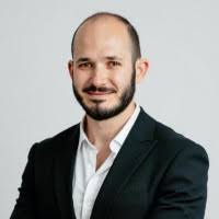 3100+ perfiles de «Blass