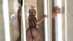 Free Freaky Ebony Maidens E22 - Curvy Black Masturbating And Clapping Ass  In Shower Porn Video - Ebony 8