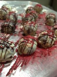 Chocolate And Raspberry Truffles Food I Foods Fine Dining