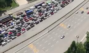 Kena tanya nak pi mana dari mana kat alor pongsu. Traffic Jam On Jalan Duta Toll Was Due To Roadblock Not Balik Kampung Exodus Say Cops The Star