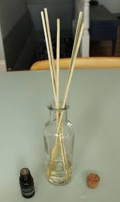 Comment Fabriquer Soi Meme Son Diffuseur D Huiles Essentielles Diy Aromatherapy Reed Diffuser Diffuser