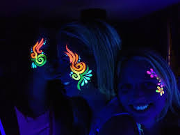 Pin By â……â„ê­¶â„•ê®›ê­¹ â„šê®œê®›ê®›â„• On Costumes Face Paint Make Up Neon Face Paint Glow Face Paint Face Painting The 10th annual neon paint party returns to wet 'n' wild waterworld june 2020!