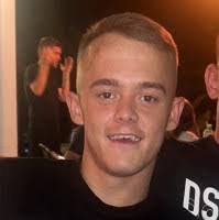 Benjamin Stott's Instagram, Twitter & Facebook