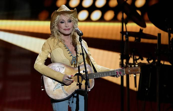 Let It Be' country? Paul McCartney, Ringo Starr e Dolly Parton gravam  clássico dos Beatles; ouça - Estadão