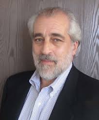 FRED WEINBERG RETIRES; HERITAGE TO SELL ERRORS