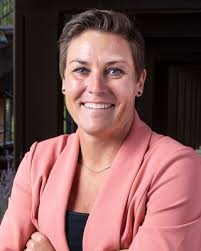 Jennifer Grubb's Instagram, Twitter & Facebook