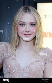 Betty Fanning's Instagram, Twitter & Facebook