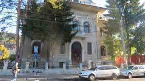 Pentru a vizualiza localizarea oficiului poștal în raza de deservire a căruia se află un edificiu, completați câmpurile raion, localitate, strada și, în caz de necesitate, selectați numărul casei (par, impar sau din cele propuse). PoÈ™ta CentralÄƒ Din Piatra NeamÈ› O Afacere MurdarÄƒ