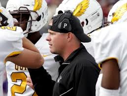 Unique spring schedule gives young Hawks chance to develop