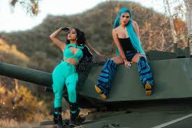 The colombian sensation's prized piece of advice comes from someone who's been on her team from day one. Karol G Charts Chartskarolg Twitter
