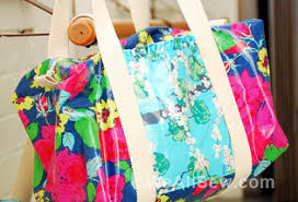 This is a larger version of our summer fling bag (scroll down page to view). How To Make A Ruffle Duffle Bag Weallsew
