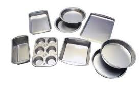 14 Each Set Includes Two 8 Inch Round Cake Pans Two 9 Inch Deep Pie Pans A 13 2 Inch X 9 2 Inch Cookie Pan A 7 6 Inch X 7 Bakeware Set Bakeware Pan Pizza