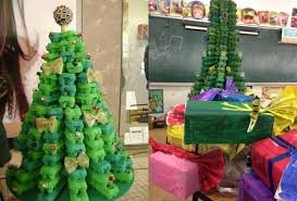 Retrouvez toutes nos bricolages de noël pour créer des décorations, des boules de noël, des personnages comme le père noël, les lutins ou des bonshommes de neiges diy. Bricolages De Noel Avec Des Materiaux De Recuperation 30 Idees Creatives