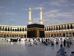 Sebagai seorang yang mempunyai pengalaman serta sudah melihat transformasi geografi makkah, madinah dan pelbagai lagi bandar di sekitar tanah suci itu, ahmad mereka bentuk model topografi bandar makkah yang sering dijadikan sebagai pameran di tempat kursus haji di masjid tertentu. Gambar Masjidil Haram Mekah