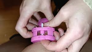 Locking cuckold in his vice mini for xmas