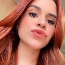 La pareja perfecta es arepa frita, diablito y malta polar. 💅