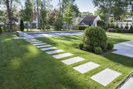 Bei Den Silkstone Platten Handelt Es Sich Um Ein Format Mit Vielen Gestaltungsmoglichkeiten Sie Eignen Sich Als Terras Garten Garten Terrasse Moderner Garten