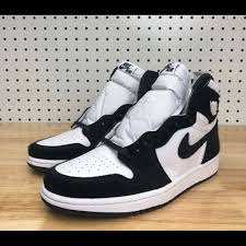 Air Jordan 1 Retro High Og Twist Black And White Air Jordan 1 Retro High Og Twist Panda Cd0461 007 Nwt Air Jordans Womens Jordans Jordan 1 Retro High