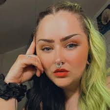 Stolen by Monsters: Falling for the Enemy (Book One) (English Edition)  eBook : Pierce, Luna: Amazon.de: Kindle Store