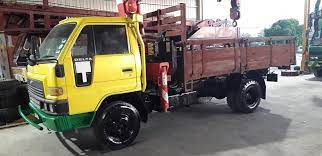 Used lorry sale malaysia in distinct colors, sizes, capacities, and features based on the models and your requirements. Unic Lorry Crane 3 Ton For Sales Perak Malaysia Huge Heavy
