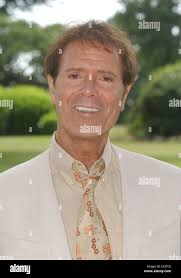 Cliff richards 1960s hi-res stock photography and images