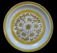 Find the perfect chinese floral pattern stock photos and editorial news pictures from getty images. Pin On Glass From The Past
