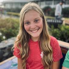 Avery Boswell's Instagram, Twitter & Facebook